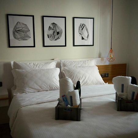 Chrisandro Apartments Athena Bagian luar foto
